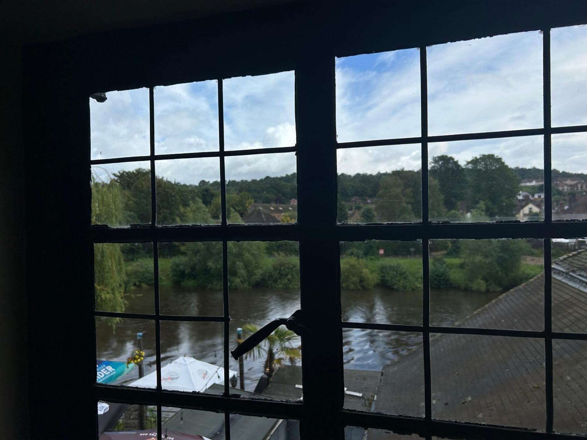 Bassa Villa Bridgnorth Bagian luar foto
